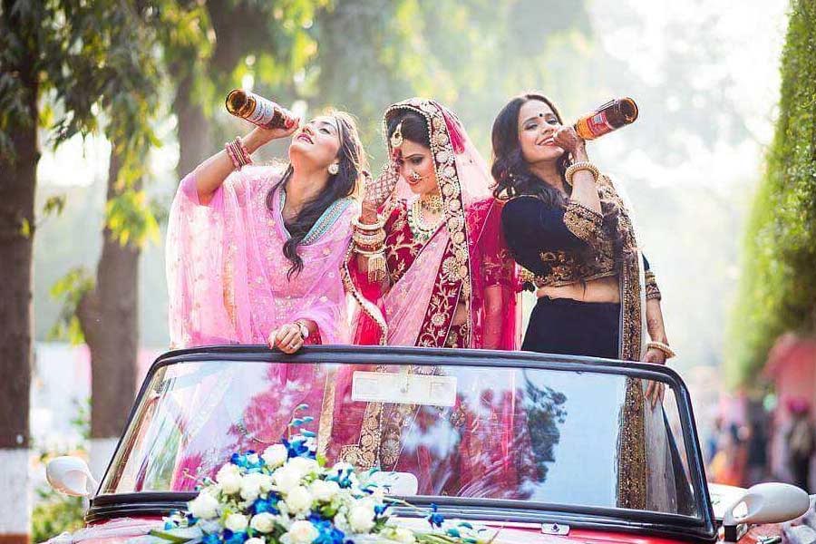 कार या बाइक से एंट्री