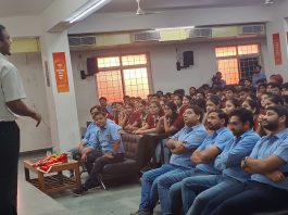 जिला कलेक्टर कोटा डॉ. रविंद्र गोस्वामी