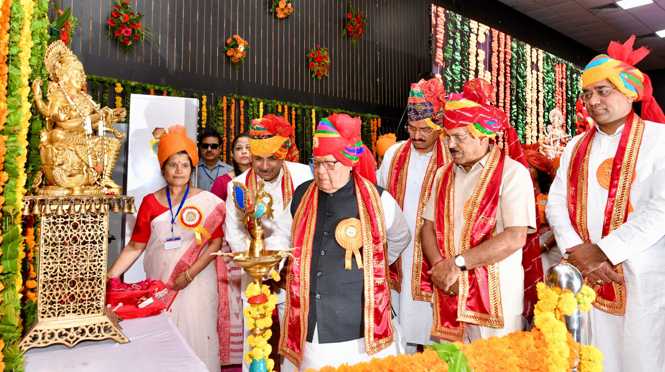 राज्यपाल एवं कुलाधिपति कलराज मिश्र