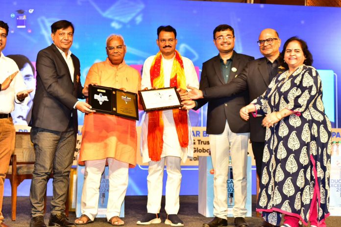 उपमुख्यमंत्री एवं उच्च शिक्षामंत्री डॉ. प्रेमचन्द बैरवा उपमुख्यमंत्री एवं उच्च शिक्षामंत्री डॉ. प्रेमचन्द बैरवा