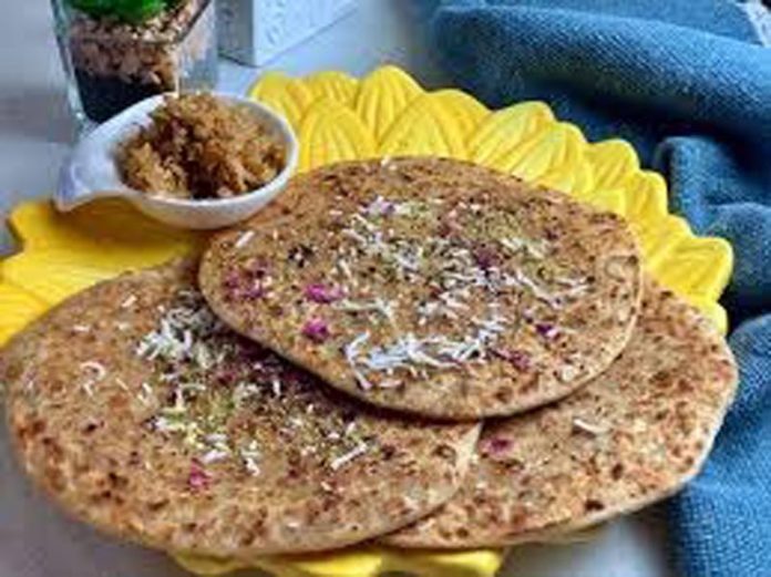 गुड़ का पराठा गुड़ का पराठा