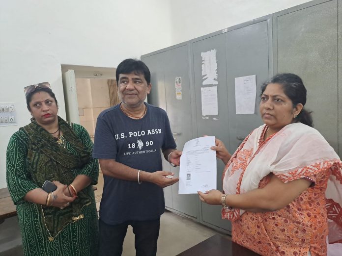 पाक विस्थापितों को मिली भारतीय नागरिकता पाक विस्थापितों को मिली भारतीय नागरिकता