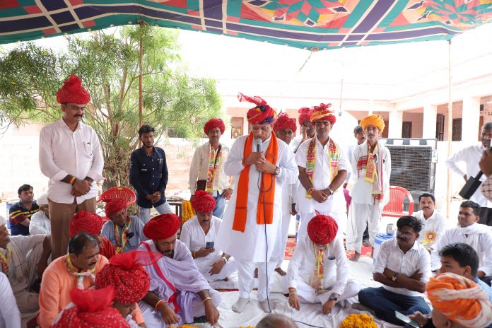 कैबिनेट मंत्री जोराराम कुमावत कैबिनेट मंत्री जोराराम कुमावत