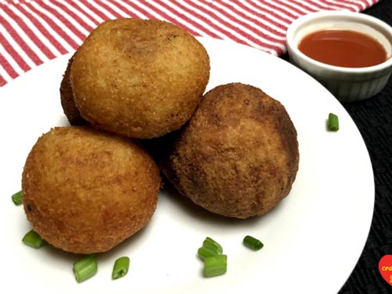 बाजरा स्टफ्ड बॉल्स
