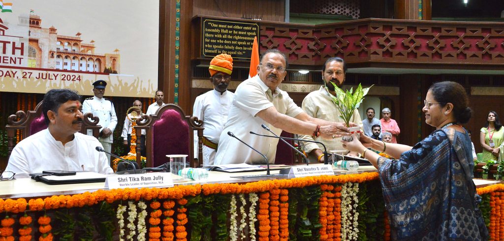 विधानसभा अध्यक्ष वासुदेव देवनानी