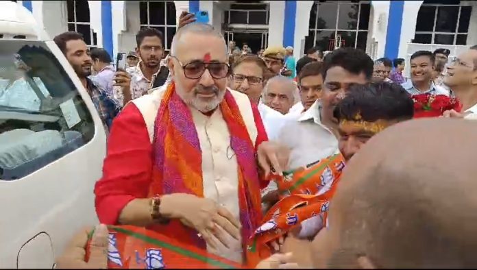 केेंद्रीय वस्त्र मंत्री गिरीराज सिंह केेंद्रीय वस्त्र मंत्री गिरीराज सिंह