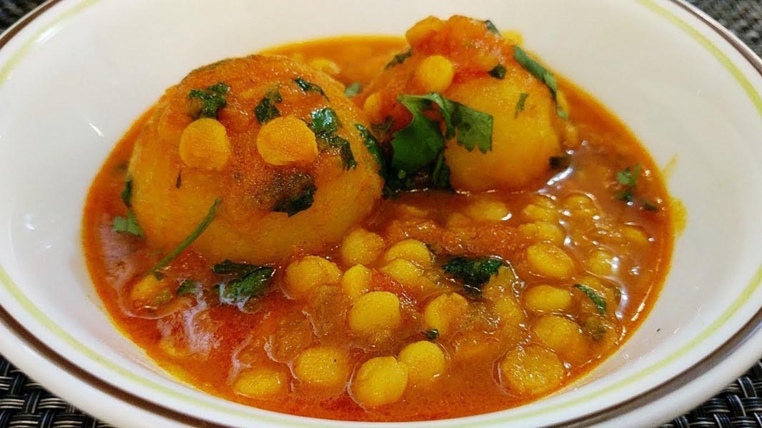 दाल और आलू