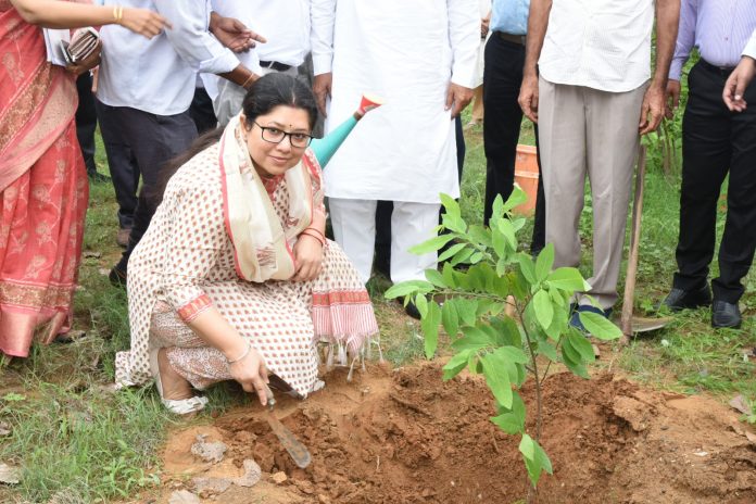 रजिस्ट्रार सहकारिता अर्चना सिंह रजिस्ट्रार सहकारिता अर्चना सिंह