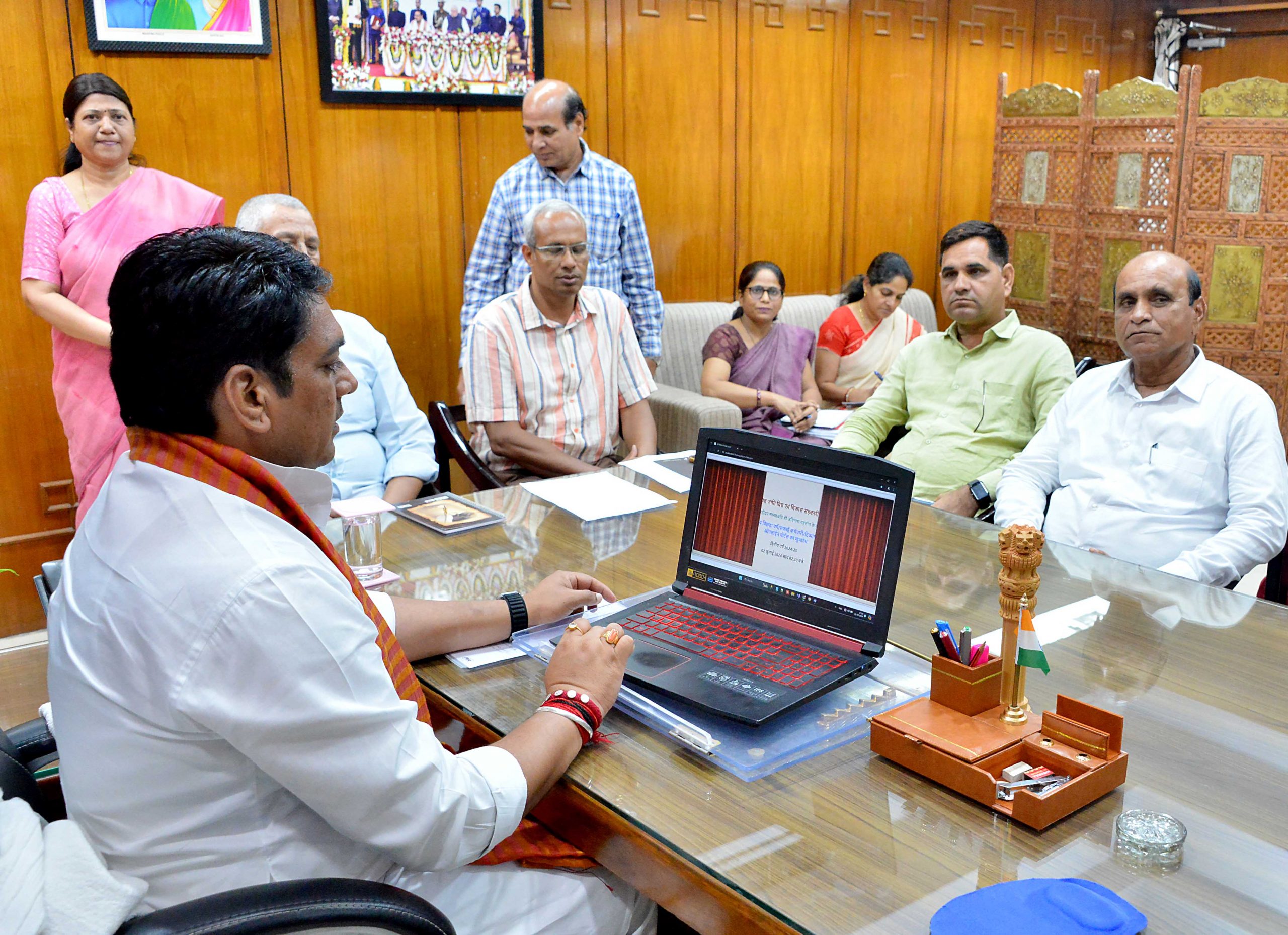सामाजिक न्याय एवं अधिकारिता मंत्री अविनाश गहलोत