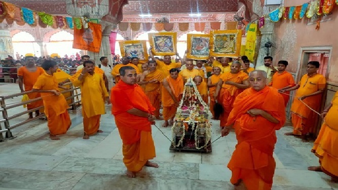 भगवान जगन्नाथ की रथयात्रा भगवान जगन्नाथ की रथयात्रा