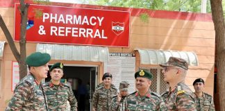 दक्षिणी कमान लेफ्टिनेंट जनरल सेना कमांडर धीरज सेठ