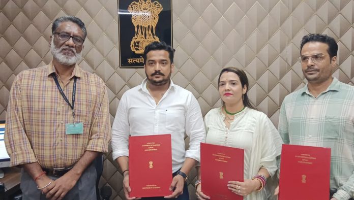 मिली भारत की नागरिकता मिली भारत की नागरिकता