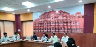 जिला कलक्टर प्रकाश राजपुरोहित