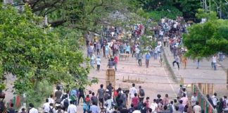 बांग्लादेश में छात्रों का आंदोलन हुआ उग्र