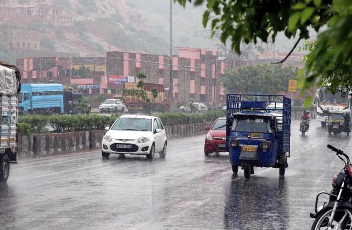 जयपुर में बारिश जयपुर में बारिश