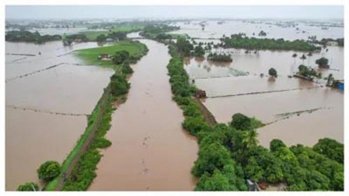 गुजरात : बारिश-बाढ़