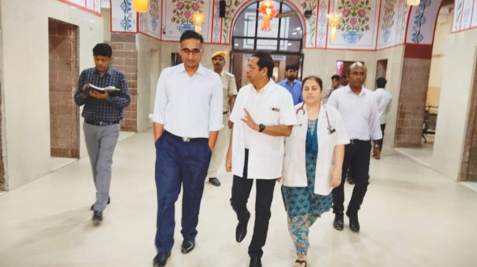 जिला कलक्टर जिला कलक्टर