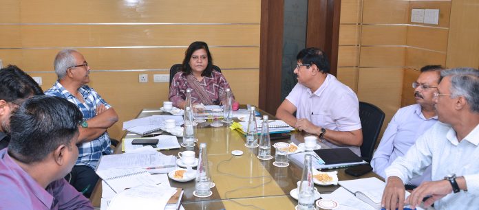 अतिरिक्त मुख्य सचिव अतिरिक्त मुख्य सचिव