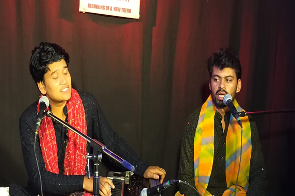 भजन गायक कन्हैया शर्मा और रिंकू नागलिया भजन गायक कन्हैया शर्मा और रिंकू नागलिया