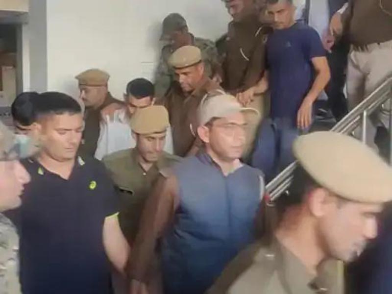 पेपर लीक
