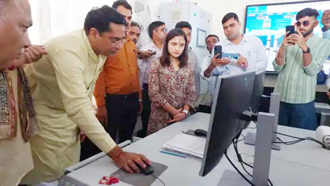 जल संसाधन मंत्री सुरेश रावत