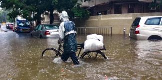 बिहार में मूसलाधार बारिश