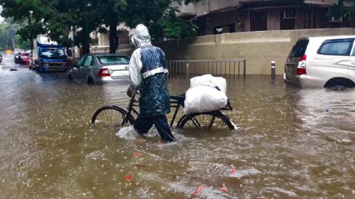 बिहार में मूसलाधार बारिश