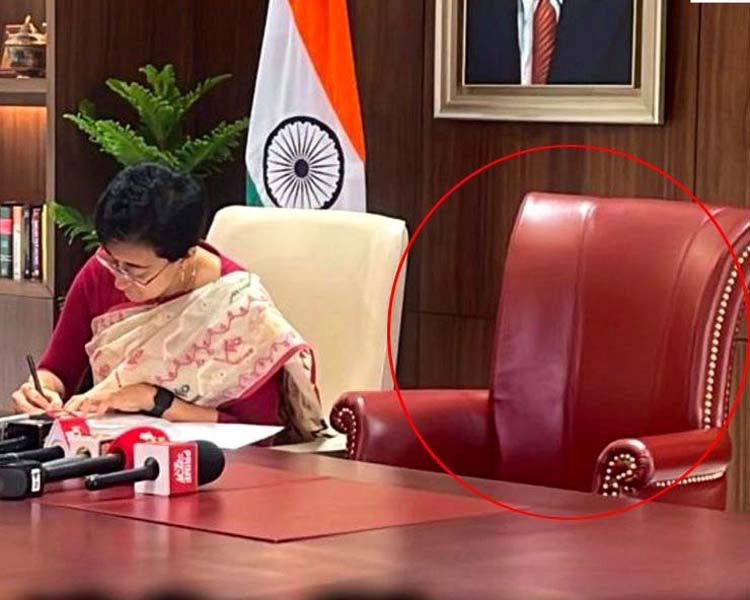 पूर्व सीएम केजरीवाल