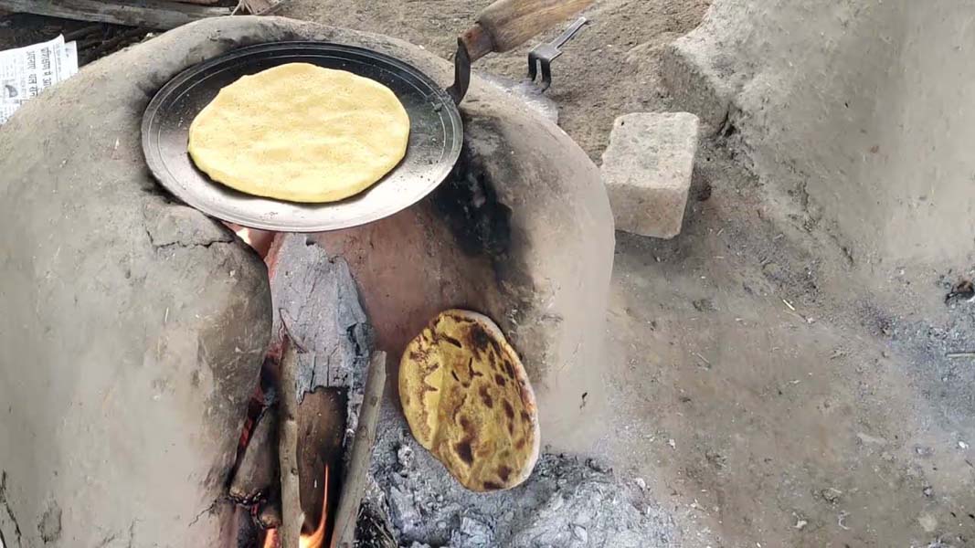 चूल्हे की रोटी 