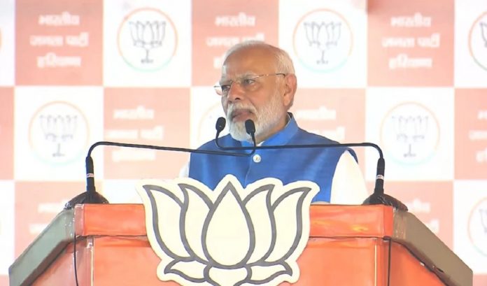 नरेंद्र मोदी