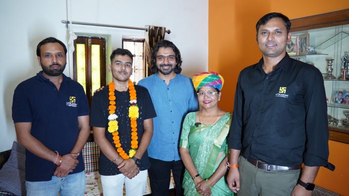 विद्यार्थी मयंक चौहान विद्यार्थी मयंक चौहान