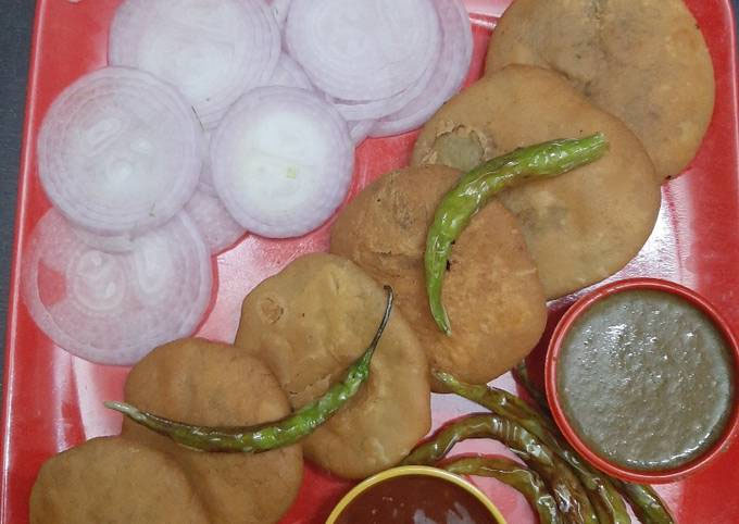 प्याज कचौरी