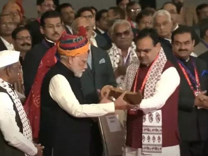 प्रधानमंत्री नरेंद्र मोदी