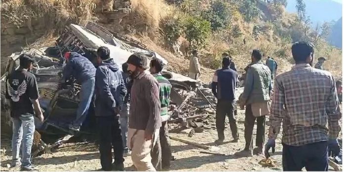 Bus falls into 200 feet deep gorge, driver dies, Bus falls into 200 feet deep gorge, driver dies,