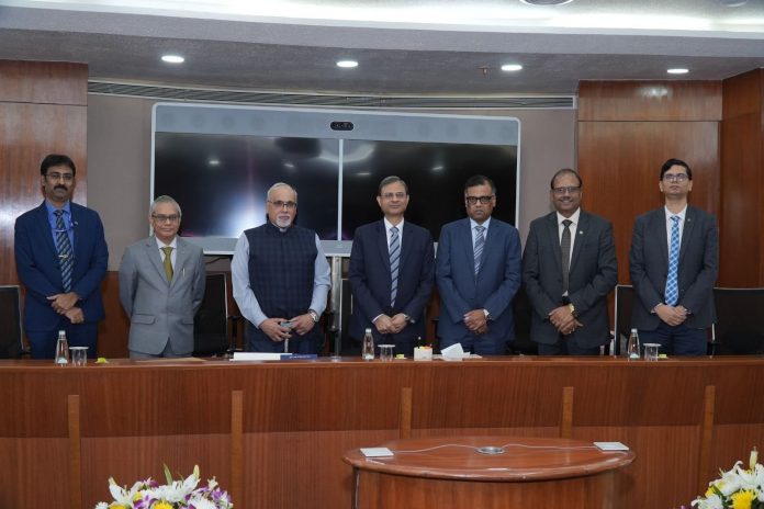 Sanjay Malhotra takes charge as the 26th Governor of RBI for the next 3 years Sanjay Malhotra takes charge as the 26th Governor of RBI for the next 3 years