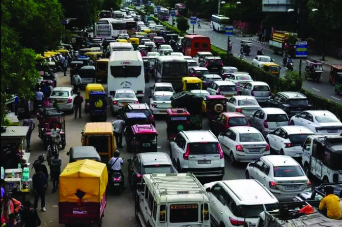 BRTs- Traffic in Jaipur failed on 39 out of 43 parameters, jam increased instead of reducing. BRTs- Traffic in Jaipur failed on 39 out of 43 parameters, jam increased instead of reducing.