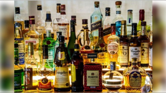 Delhi government's treasury suffered a loss of Rs 2,026 crore due to the new liquor policy. Delhi government's treasury suffered a loss of Rs 2,026 crore due to the new liquor policy.