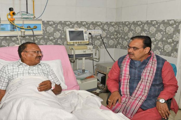 CM Bhajanlal Sharma inquired about the well-being of Speaker Devnani. CM Bhajanlal Sharma inquired about the well-being of Speaker Devnani.