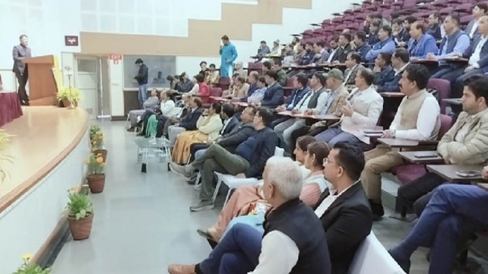 Brainstorming on falling groundwater level in Neemrana