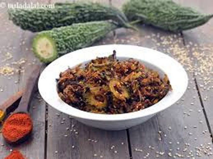 करेले की सब्जी करेले की सब्जी