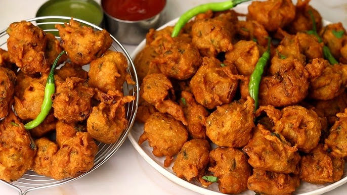 आलू-प्याज के पकौड़े आलू-प्याज के पकौड़े