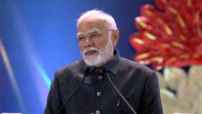 पीएम मोदी पीएम मोदी