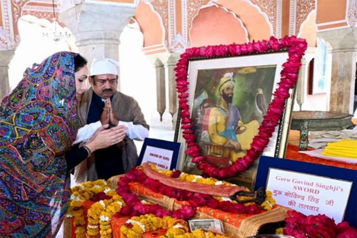 Deputy CM Diya Kumari worshiped the historical sword of Guru Gobind Singh Deputy CM Diya Kumari worshiped the historical sword of Guru Gobind Singh