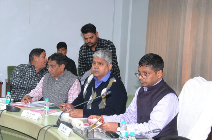 विधान सभा के प्रमुख सचिव भारत भूषण शर्मा विधान सभा के प्रमुख सचिव भारत भूषण शर्मा