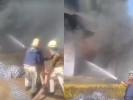 Loss worth lakhs due to fire in mattress warehouse in Jaipur, three firefighters brought it under control.