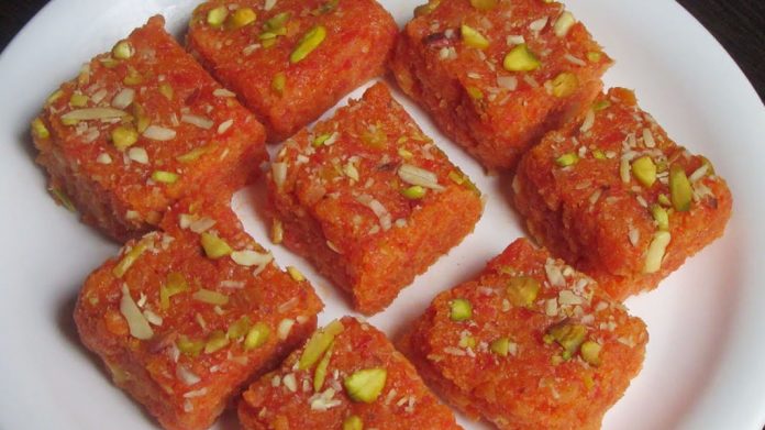 गाजर की बर्फी गाजर की बर्फी