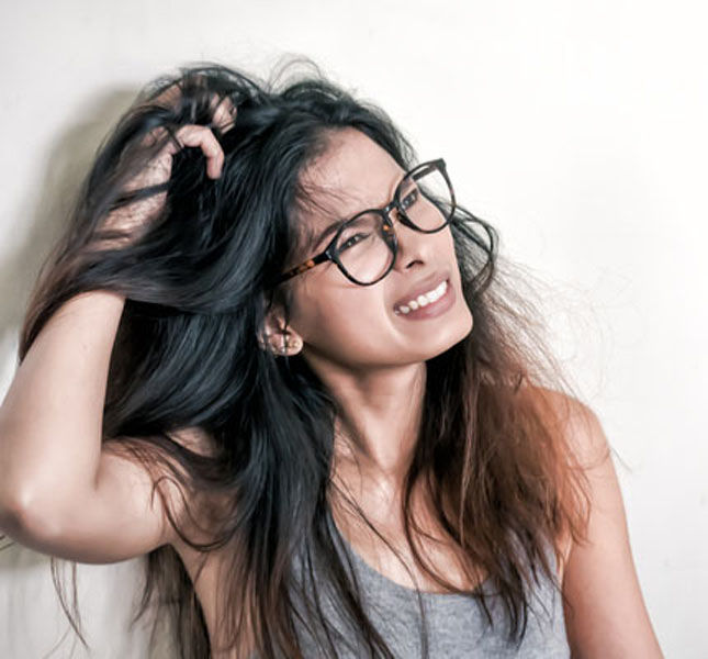 सिर में खुजली सिर में खुजली