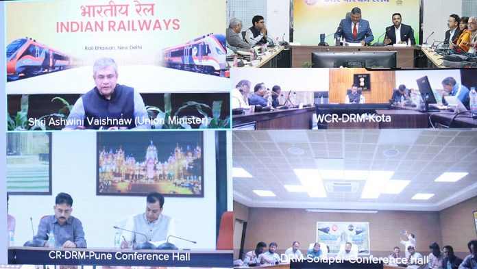 रेलमंत्री अश्विनी वैष्णव रेलमंत्री अश्विनी वैष्णव