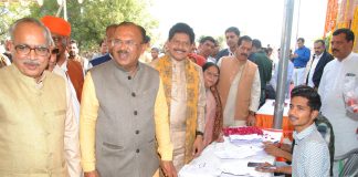 विधान सभा अध्यक्ष देवनानी