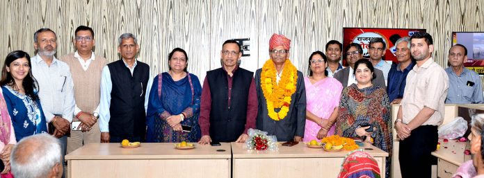 मोतीलाल वर्मा सेवानिवृत्त मोतीलाल वर्मा सेवानिवृत्त
